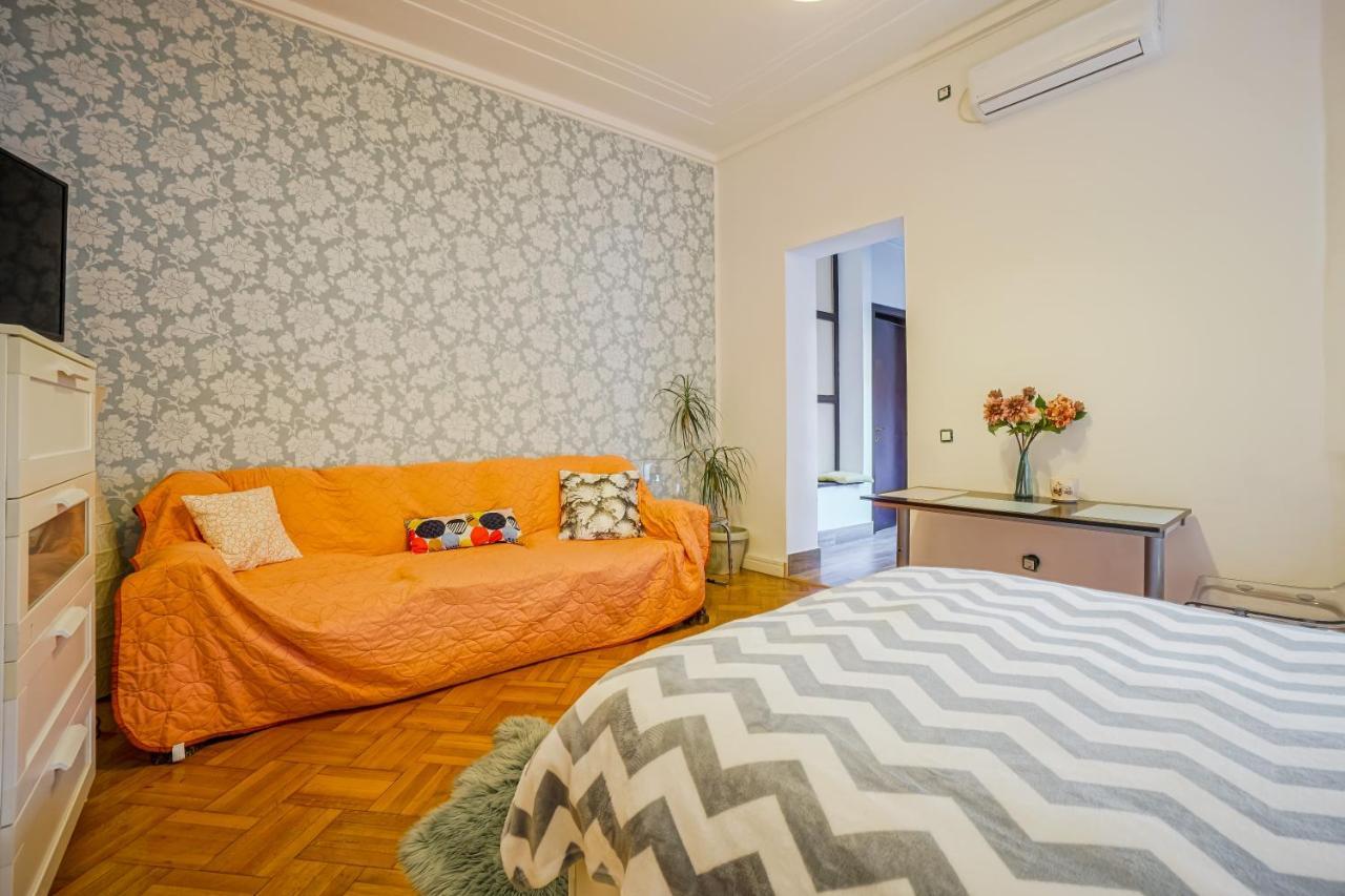 Victoriei Blue Apartment Bucureşti Ngoại thất bức ảnh