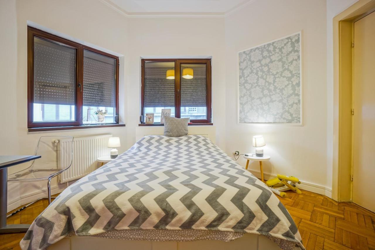 Victoriei Blue Apartment Bucureşti Ngoại thất bức ảnh