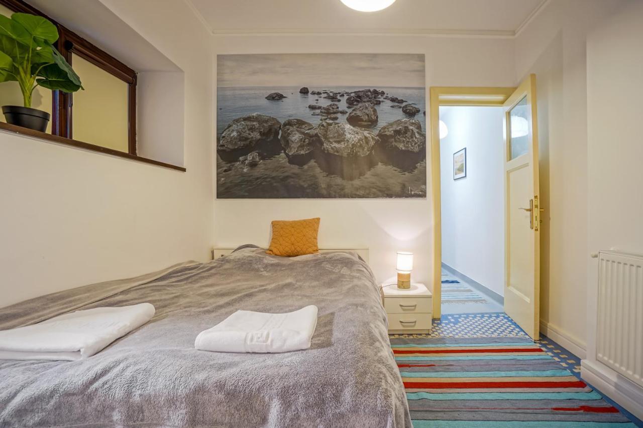 Victoriei Blue Apartment Bucureşti Ngoại thất bức ảnh