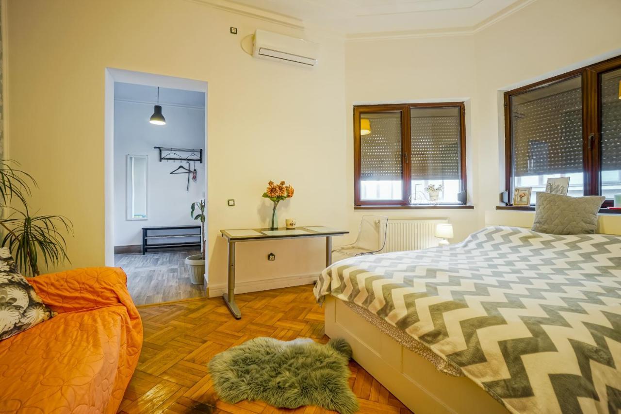 Victoriei Blue Apartment Bucureşti Ngoại thất bức ảnh